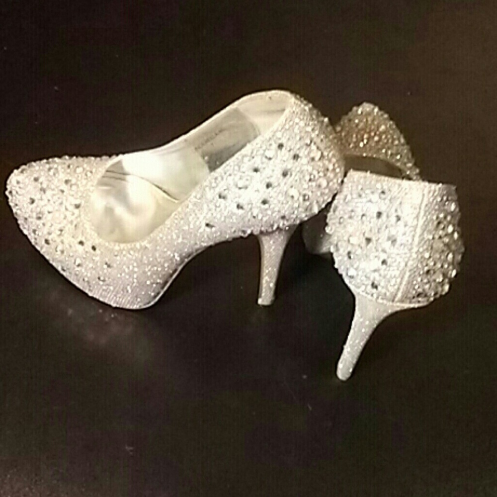 Mascotte Cinderella silver stilettos